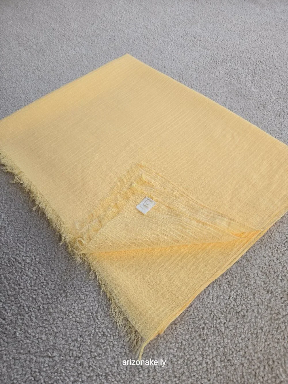 NWOT 100% Linen Scarf Seersucker Puckered Wrap Oversized Shawl Yellow Monday